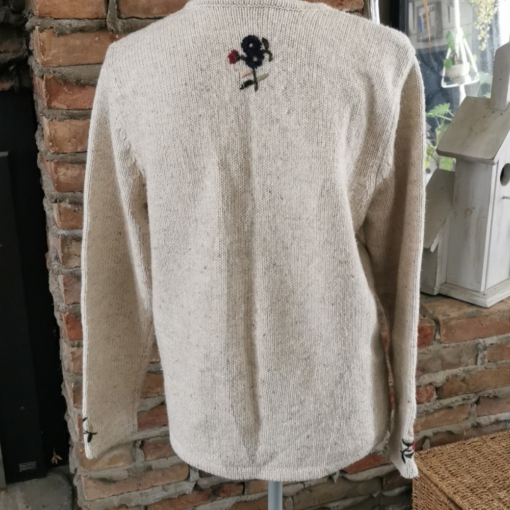 Vintage embroidered floral wool womens grannycore, cottagecore cardigan. Size M - Picture 6 of 10